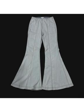 Y2K Forever 21 Light Wash Bell Bottom Jeans